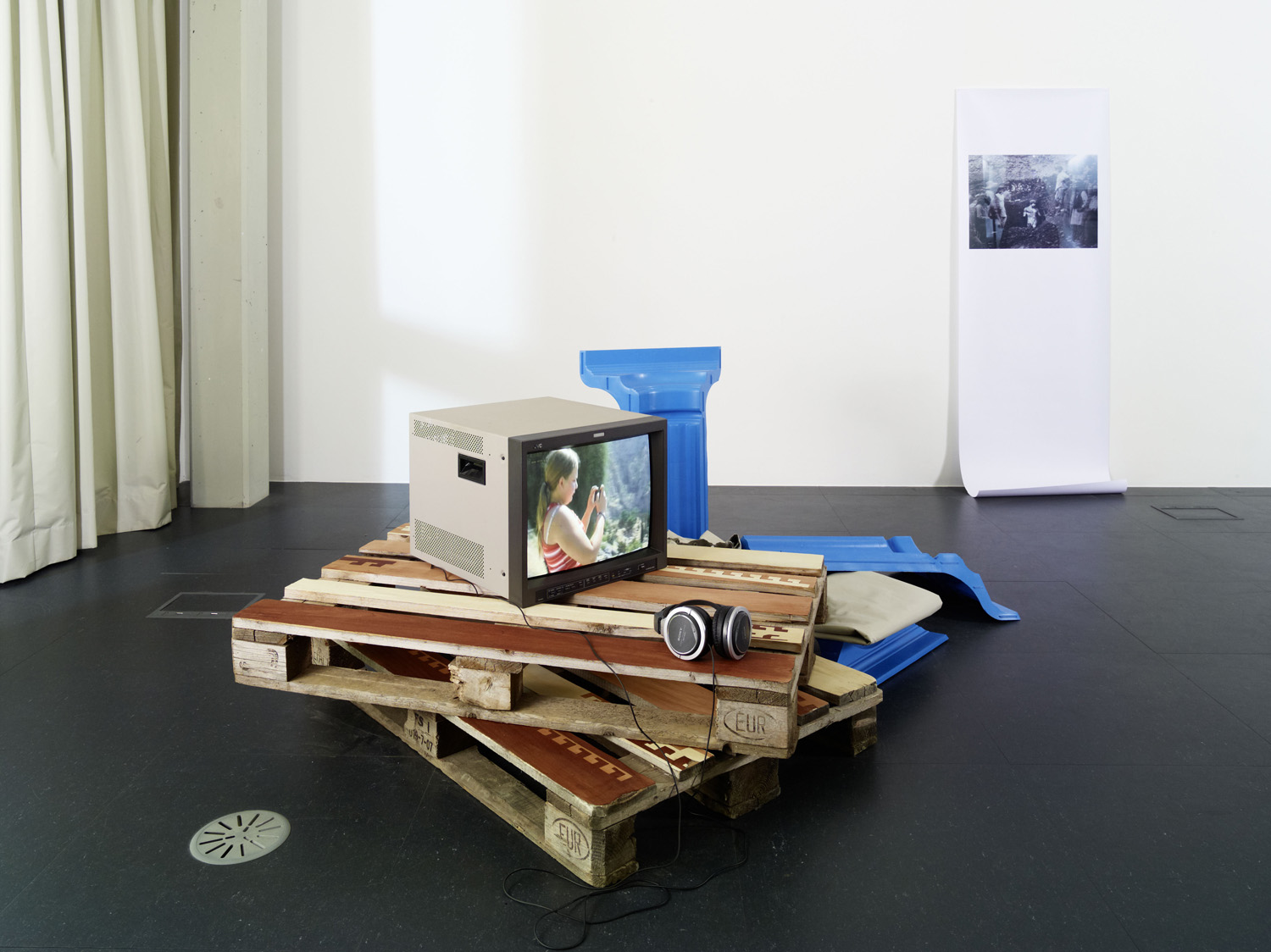 A Sense of Place (Gruppenausstellung), Kunstraum Lakeside, 2012 | Photo: Johannes Puch